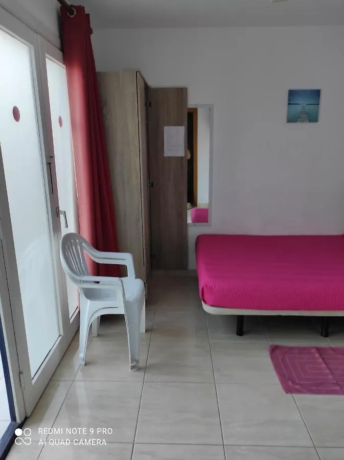 Alojamiento Playa Centro Corralejo 16 Gæstehus